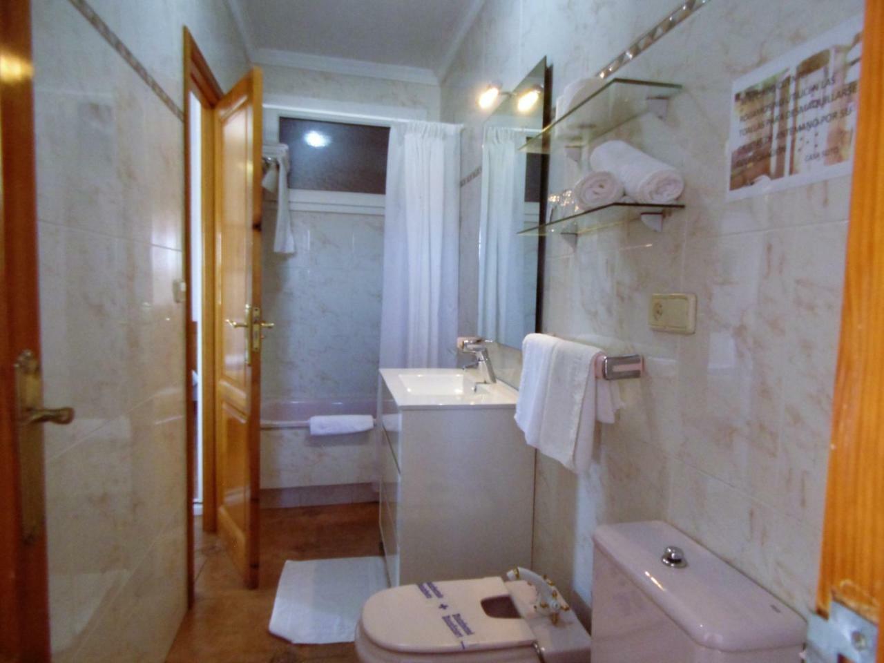 Apartamentos Turísticos Casa Soto Baiona Bagian luar foto