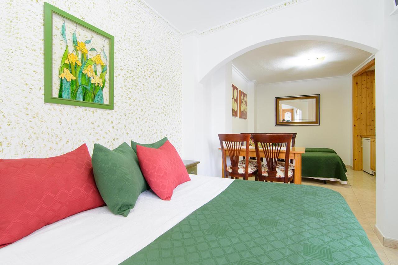 Apartamentos Turísticos Casa Soto Baiona Bagian luar foto